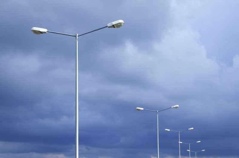 6 metre çift konsol AD2 60 10 konsol boyu 1 metre yeni tedaş galvaniz poligon aydınlatma sokak direği