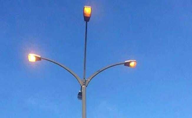 AD4 130/15 Galvanized Lighting Pole